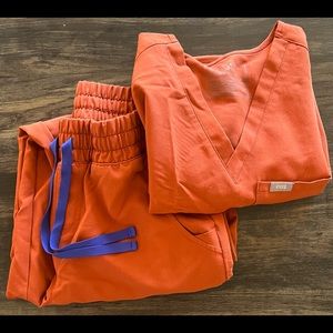 COPY - AUBURN - FIGS scrub set